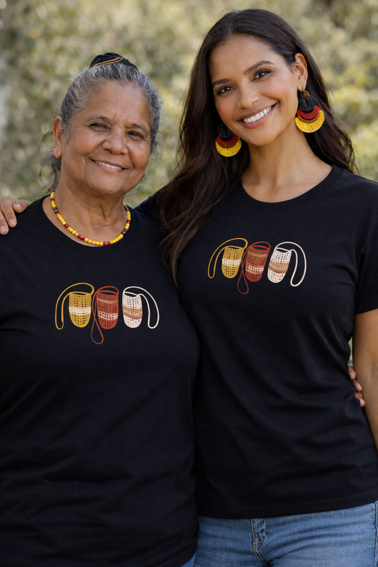 Australian Woman's Dilly bag short sleeve T-shirt.